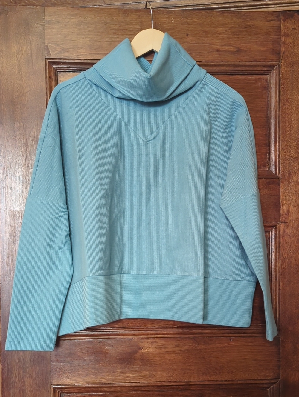NWOT Tuckernuck Turquoise Funnel Neck Sweater Size Small Blue Knit Top